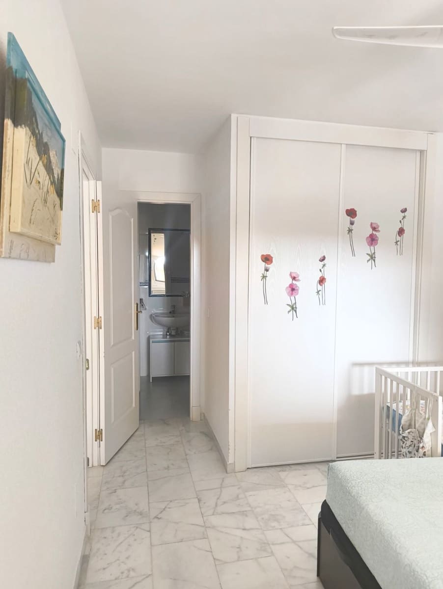 3 bedroom Penthouse for sale in Casares with pool garage - € 276,600 (Ref: 9473363)