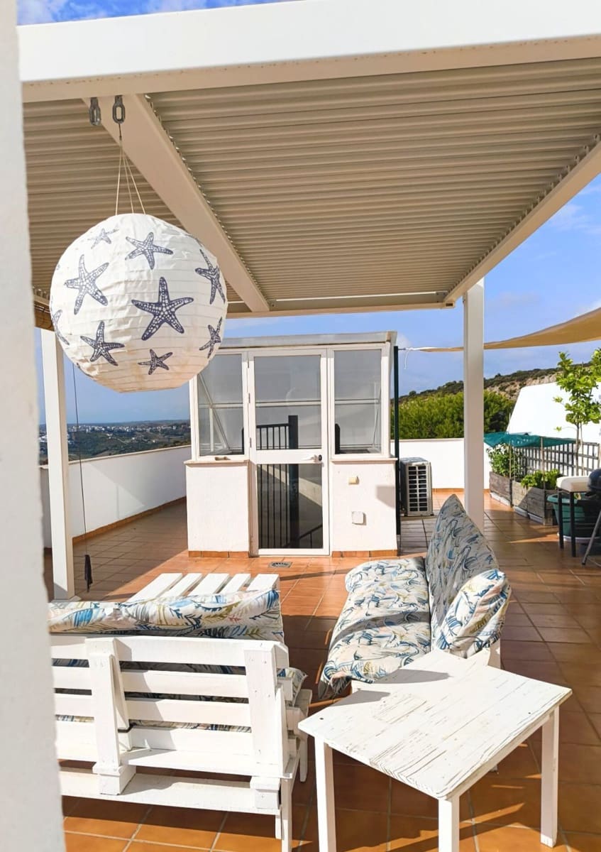 3 bedroom Penthouse for sale in Casares with pool garage - € 276,600 (Ref: 9473363)