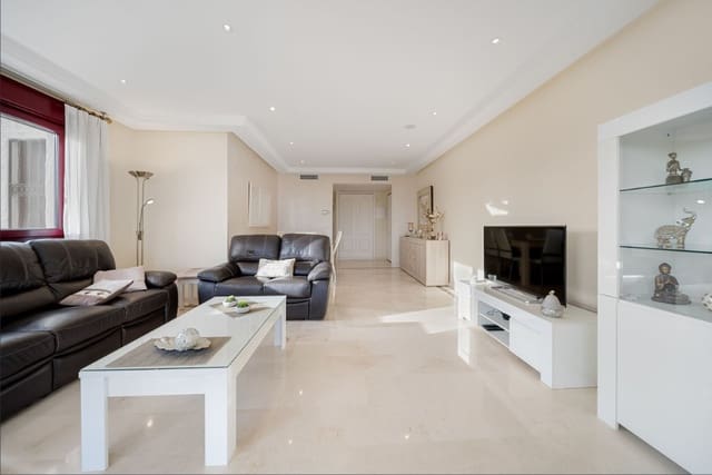 2 soverom Leilighet til salgs i Casares med svømmebasseng garasje - € 365 000 (Ref: 9473382)