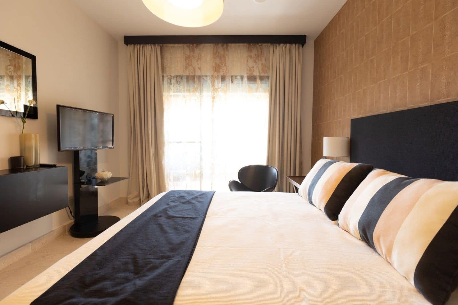 2 makuuhuone Huoneisto myytävänä paikassa Benahavis mukana uima-altaan 
autotalli - 450 000 € (Ref: 9474125)