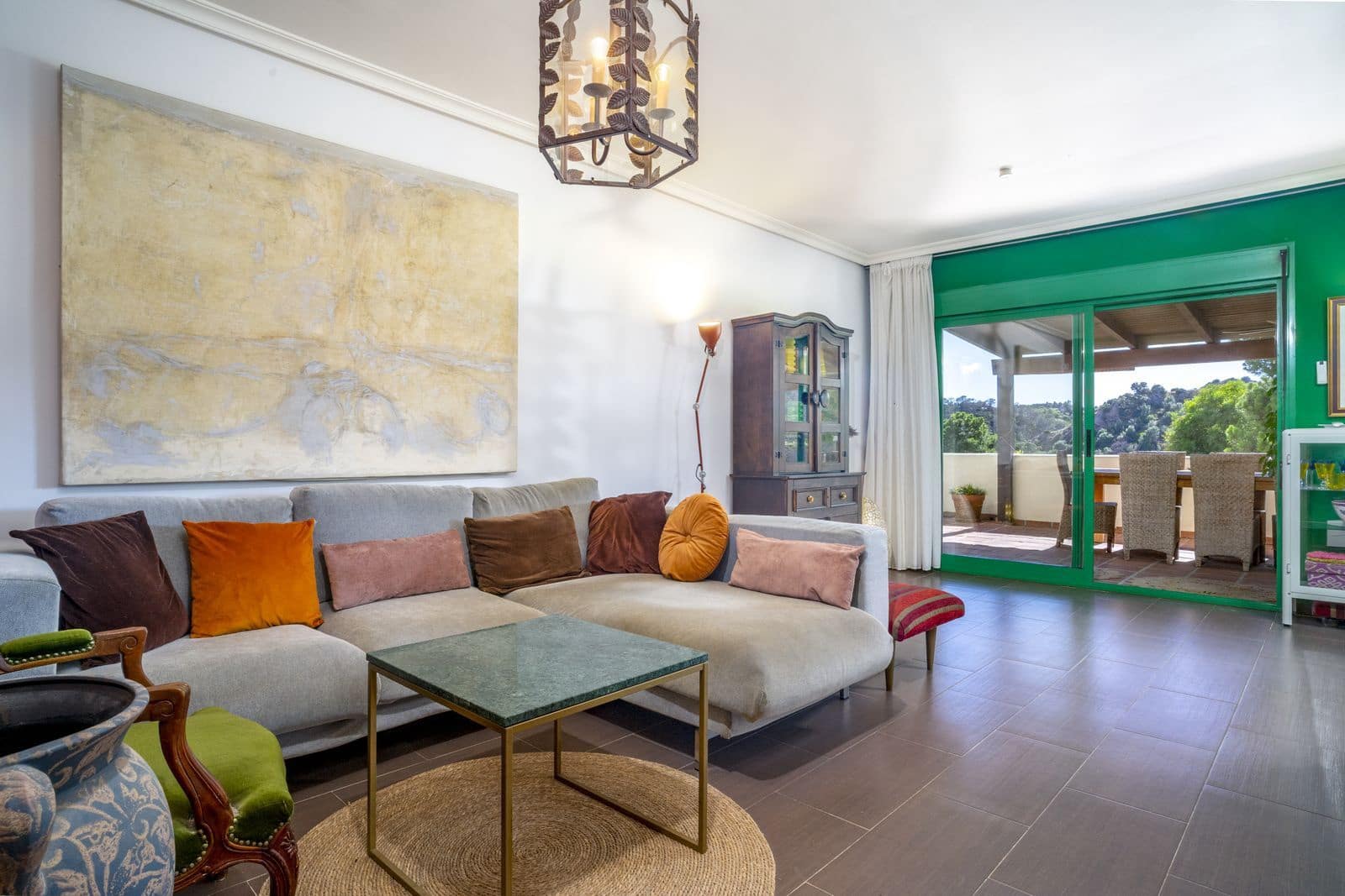 Apartamento de 2 habitaciones en New Golden Mile en venta con piscina garaje - 325.000 € (Ref: 9474412)