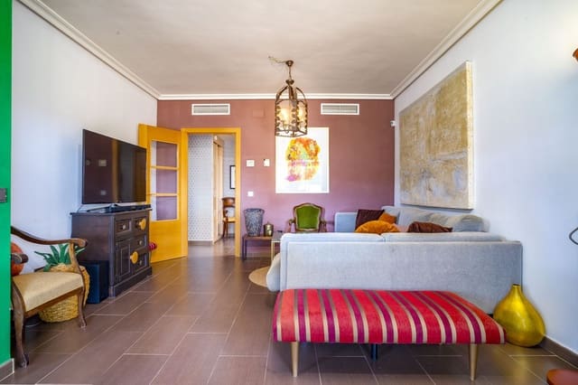 Apartamento de 2 habitaciones en Selwo, Estepona en venta con piscina garaje - 325.000 € (Ref: 9474412)