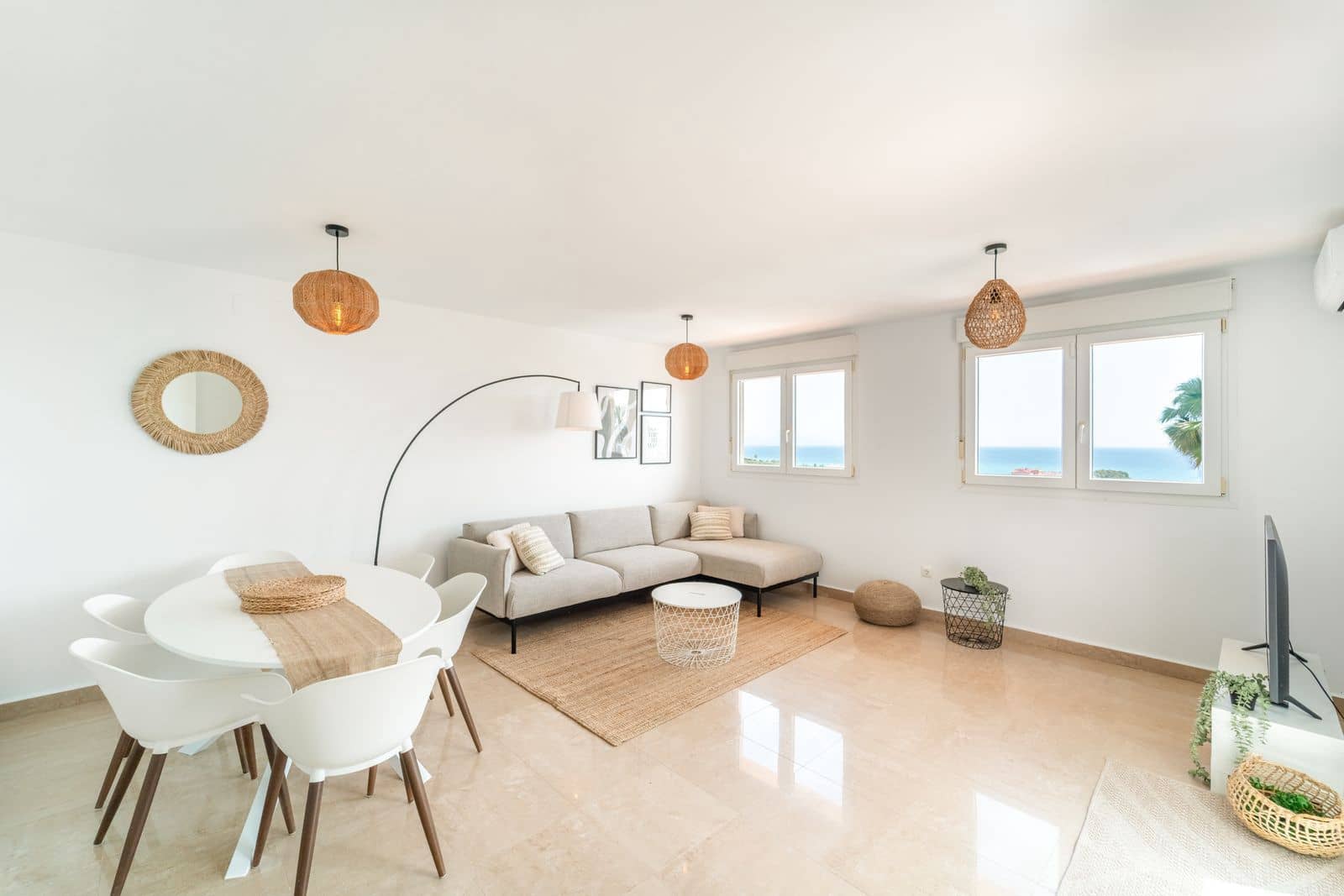 Ático de 3 habitaciones en Manilva en venta con piscina - 450.000 € (Ref: 9474786)