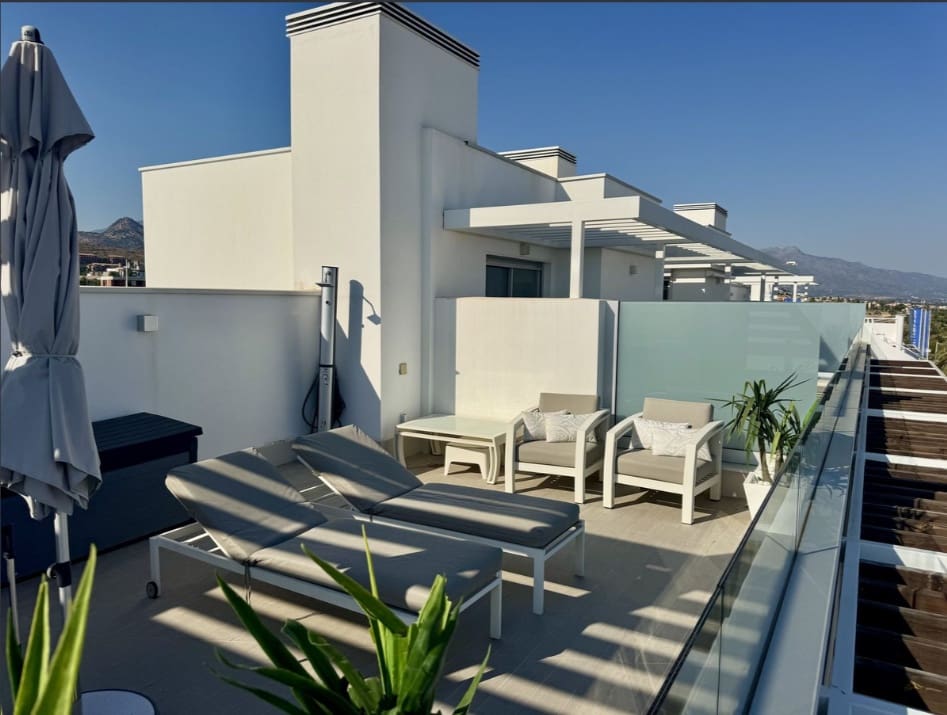 2 chambre Penthouse à vendre à Estepona avec piscine garage - 445 000 € (Ref: 9474791)
