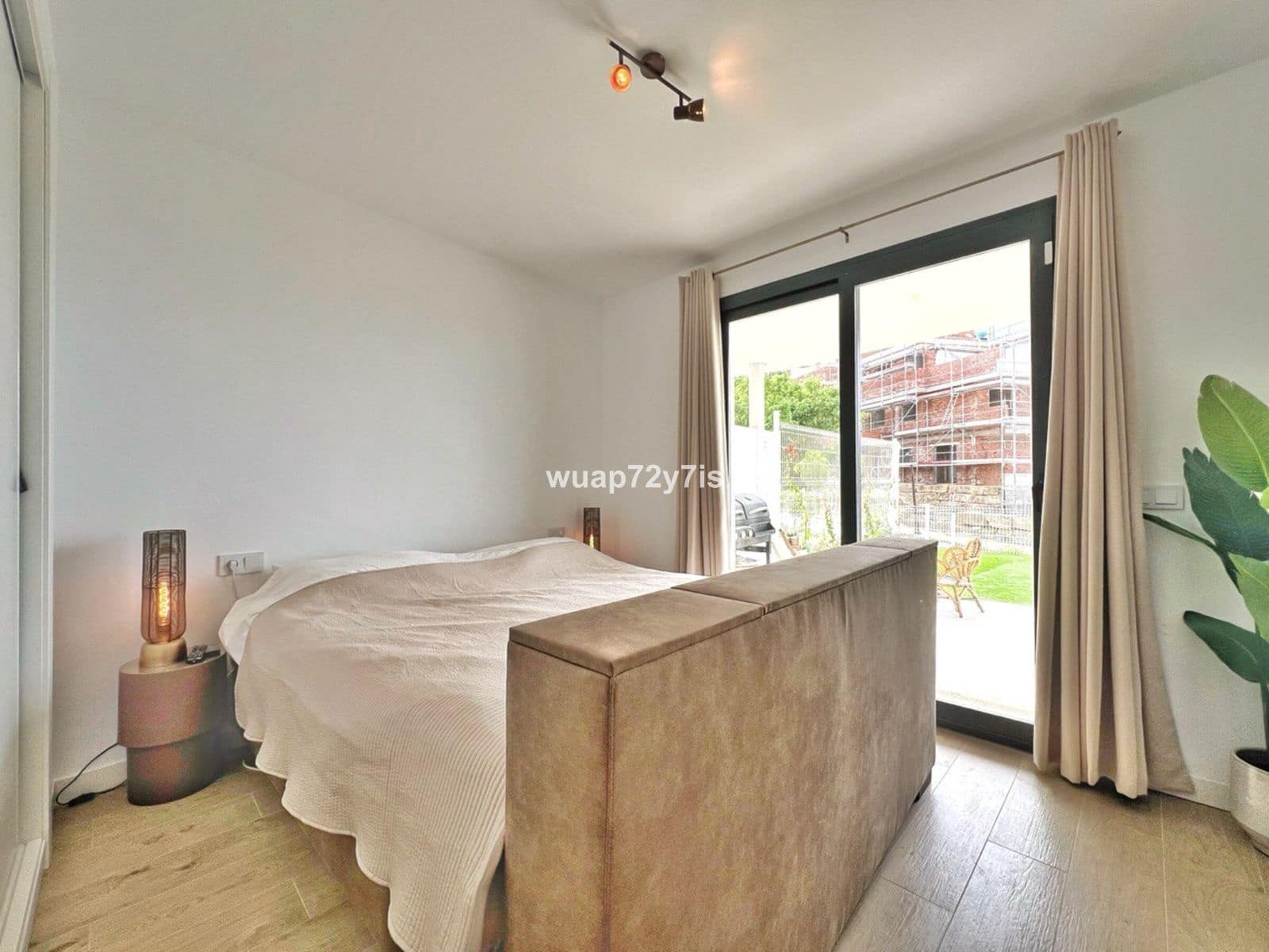 2 quarto Apartamento para venda em Estepona com piscina - 475 000 € (Ref: 9474848)