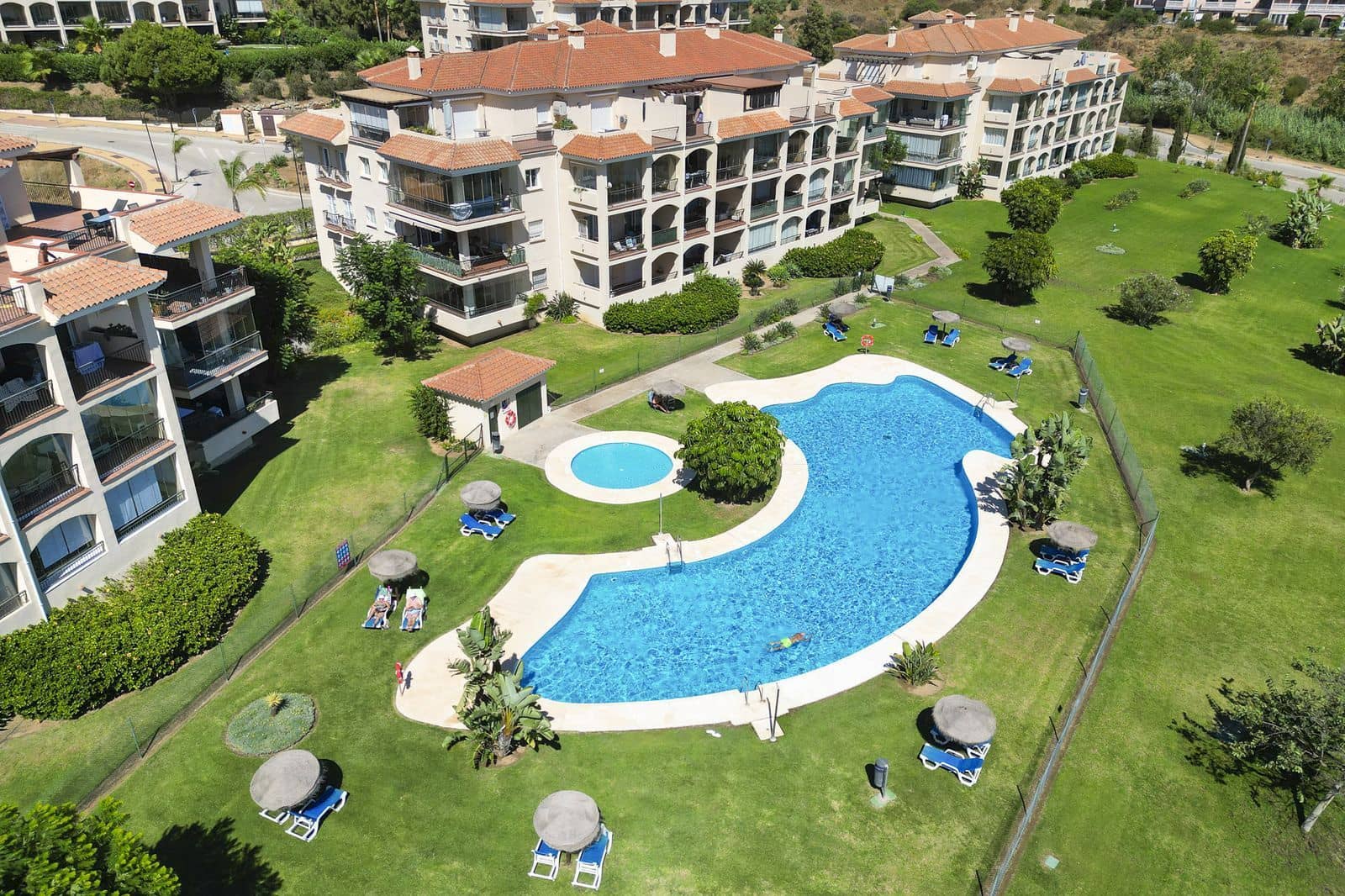 2 soverom Leilighet til salgs i Mijas Costa med svømmebasseng garasje - € 499 000 (Ref: 9474856)