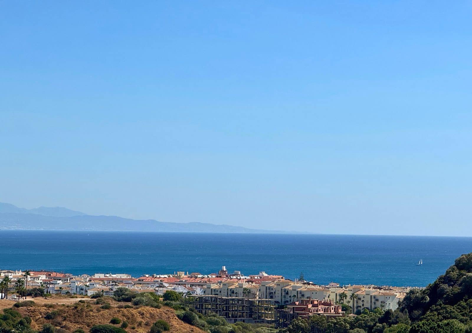 2 sypialnia Penthouse na sprzedaż w La Duquesa / Puerto de la Duquesa z basenem garażem - 223 000 € (Ref: 9474866)