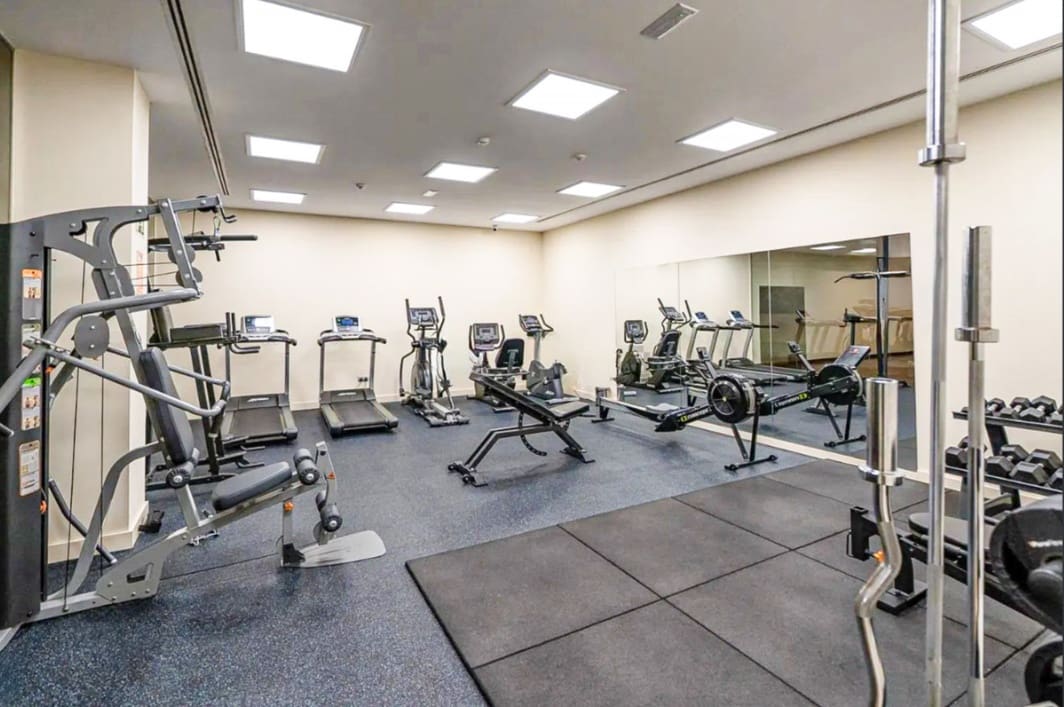 2 bedroom Apartment for sale in Estepona with pool - € 455,000 (Ref: 9474867)