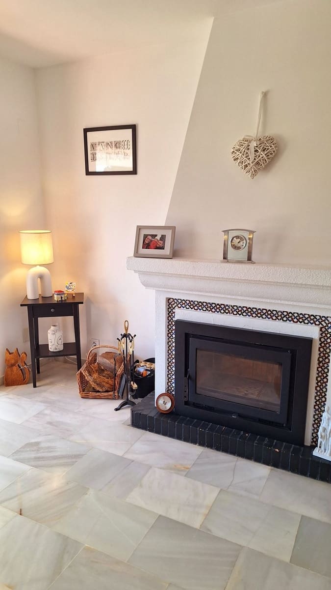 3 bedroom Townhouse for sale in La Duquesa / Puerto de la Duquesa with pool - € 440,000 (Ref: 9474869)