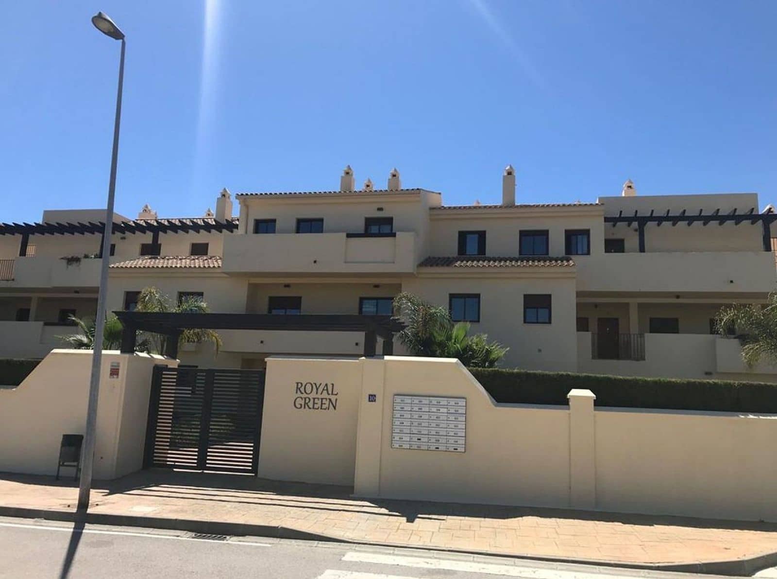 3 quarto Penthouse para venda em Manilva com piscina garagem - 399 500 € (Ref: 9474871)