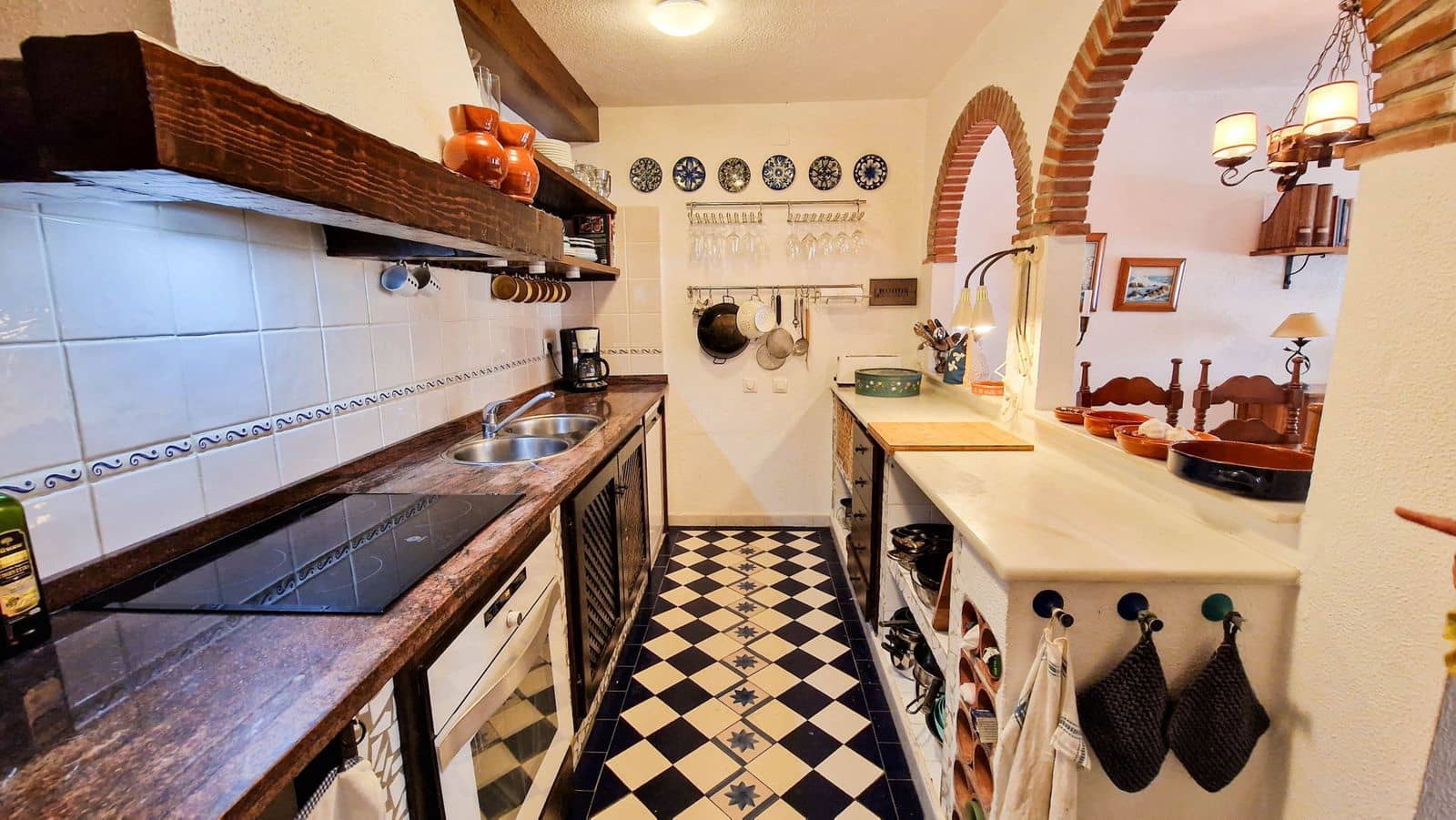 4 quarto Casa em Banda para venda em Manilva com piscina - 309 000 € (Ref: 9474879)