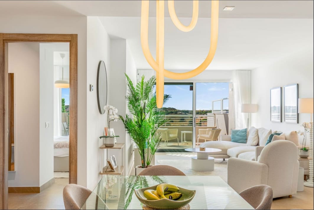 2 Zimmer Penthouse zu verkaufen in Estepona mit Pool - 450.000 € (Ref: 9474882)