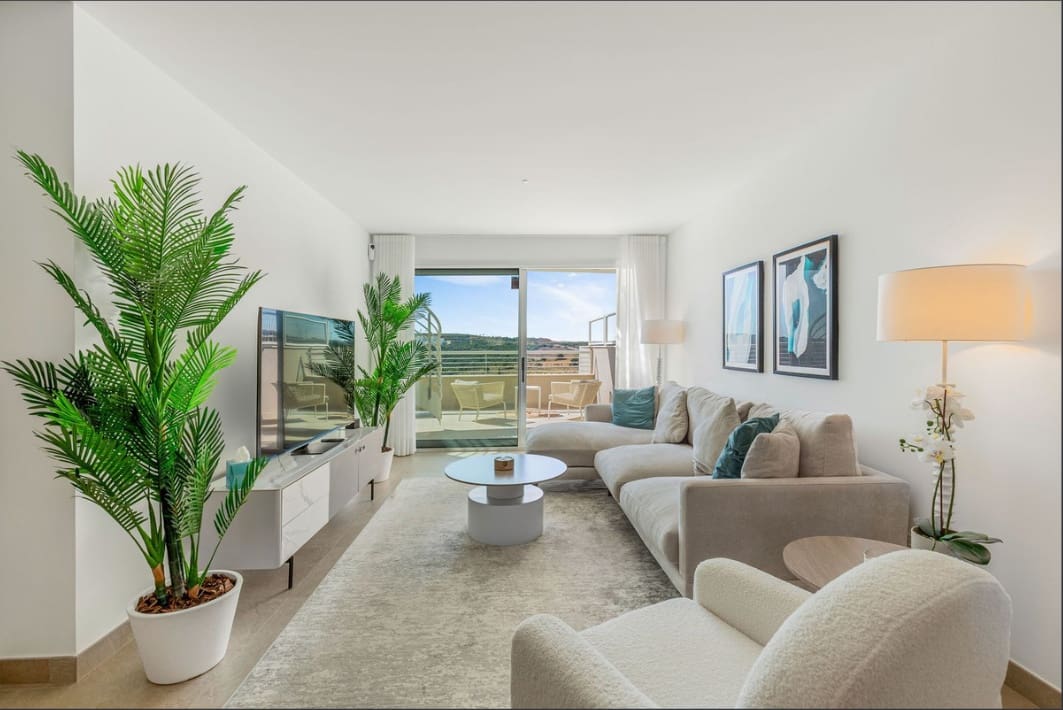 2 Zimmer Penthouse zu verkaufen in Estepona mit Pool - 450.000 € (Ref: 9474882)