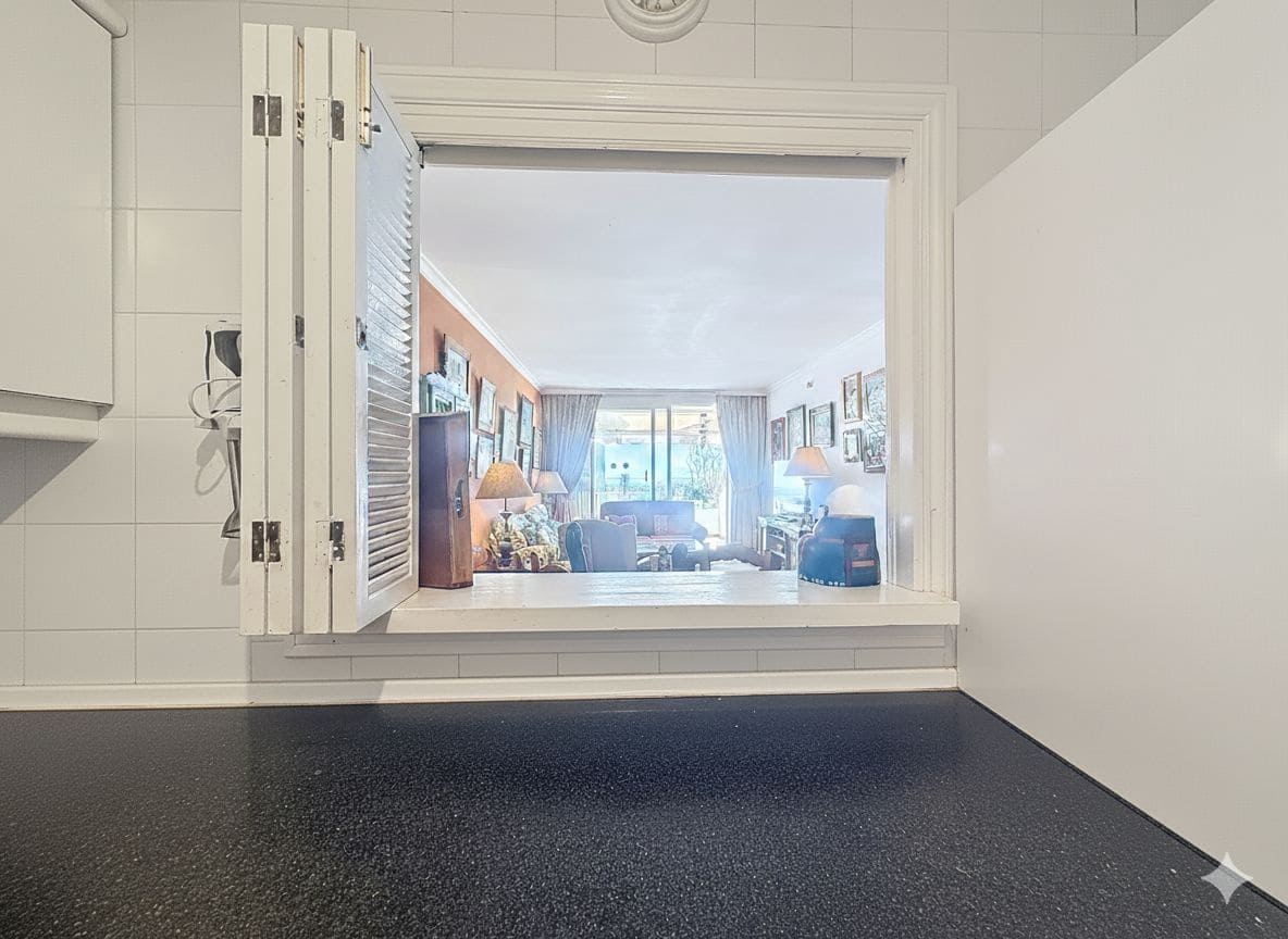 2 Zimmer Apartment zu verkaufen in La Duquesa / Puerto de la Duquesa mit Pool - 400.000 € (Ref: 9475466)