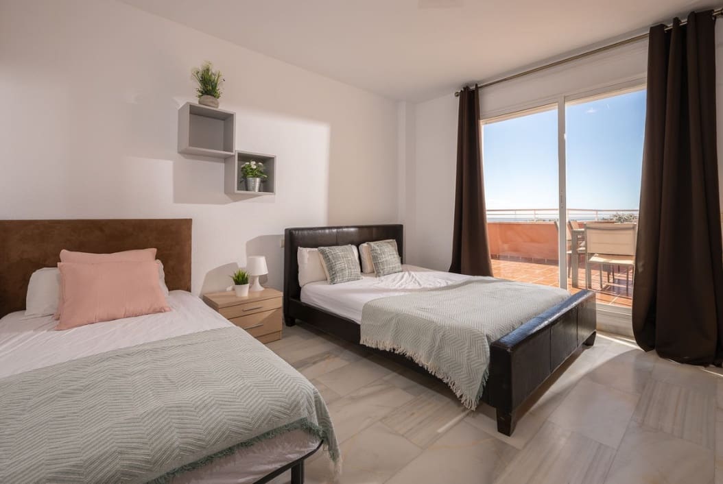 2 makuuhuone Kattohuoneisto myytävänä paikassa Riviera del Sol - 375 000 € (Ref: 9475475)