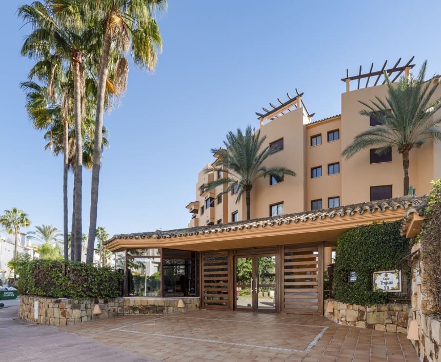 Apartamento de 2 habitaciones en Costalita en venta con piscina garaje - 475.000 € (Ref: 9475490)