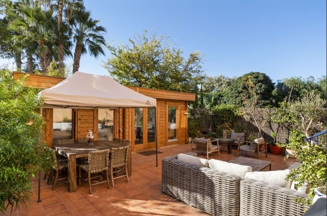 Apartamento de 2 habitaciones en Costalita, Estepona en venta con piscina garaje - 475.000 € (Ref: 9475490)