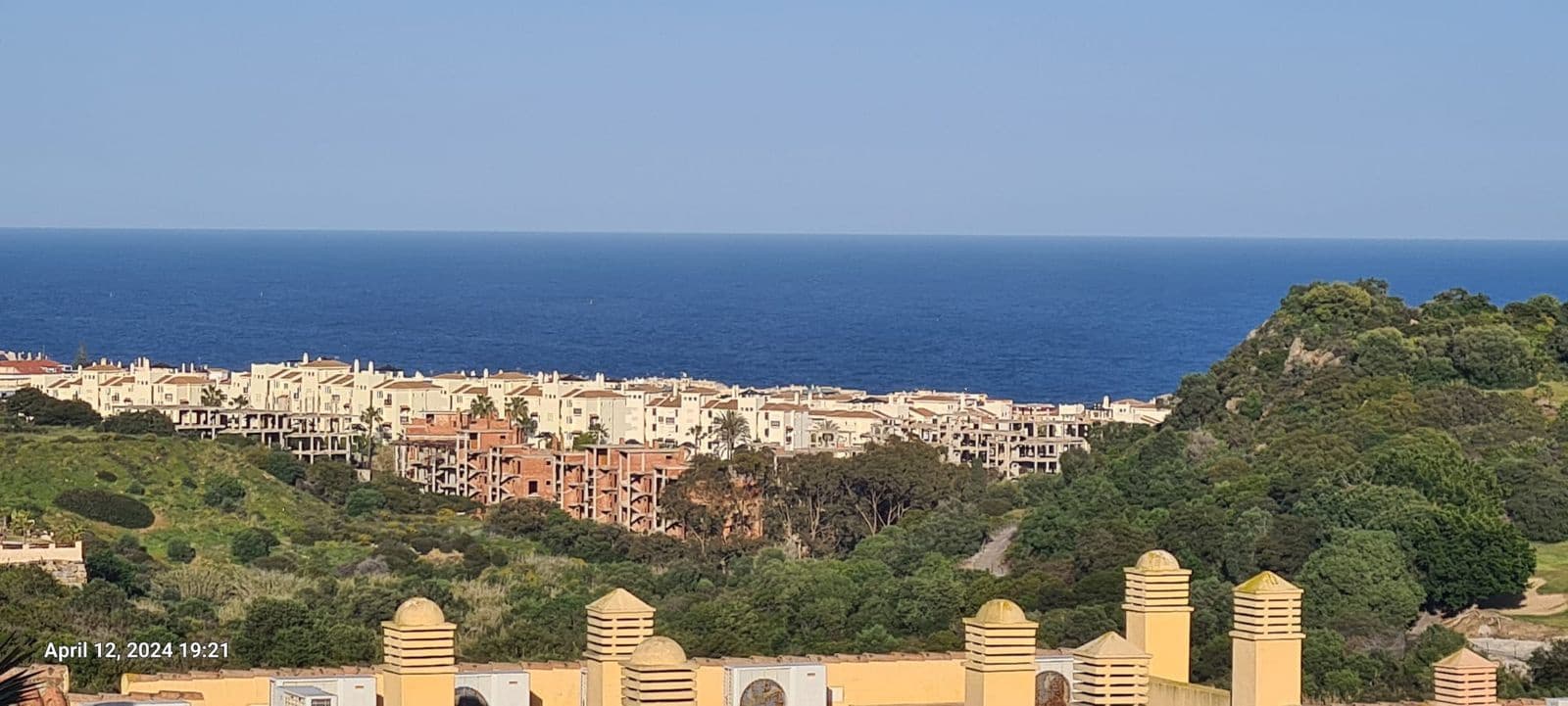 2 sypialnia Apartament na sprzedaż w La Duquesa / Puerto de la Duquesa z basenem garażem - 298 000 € (Ref: 9475492)