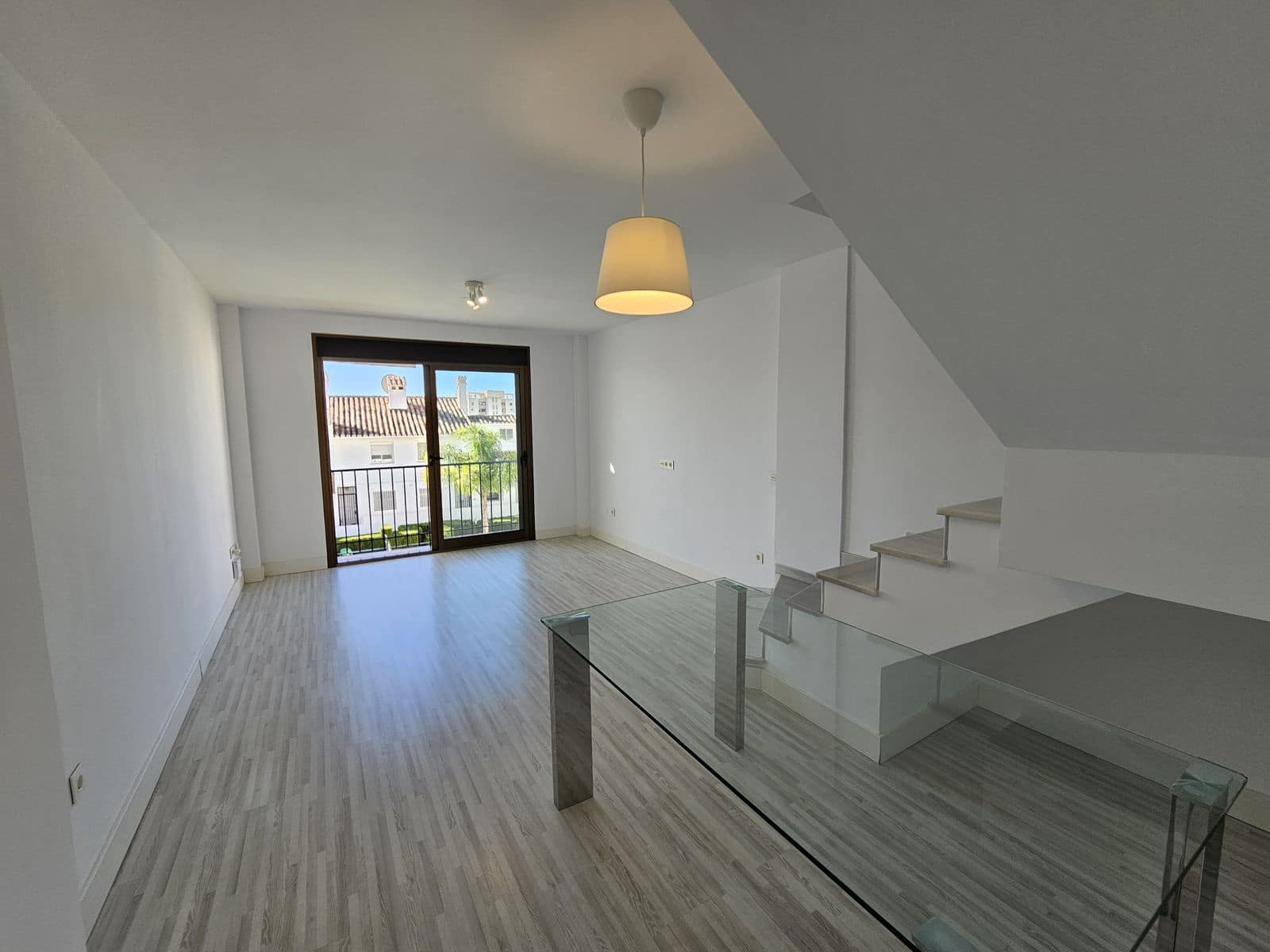 4 bedroom Apartment for sale in Riviera del Sol with pool - € 379,500 (Ref: 9475493)