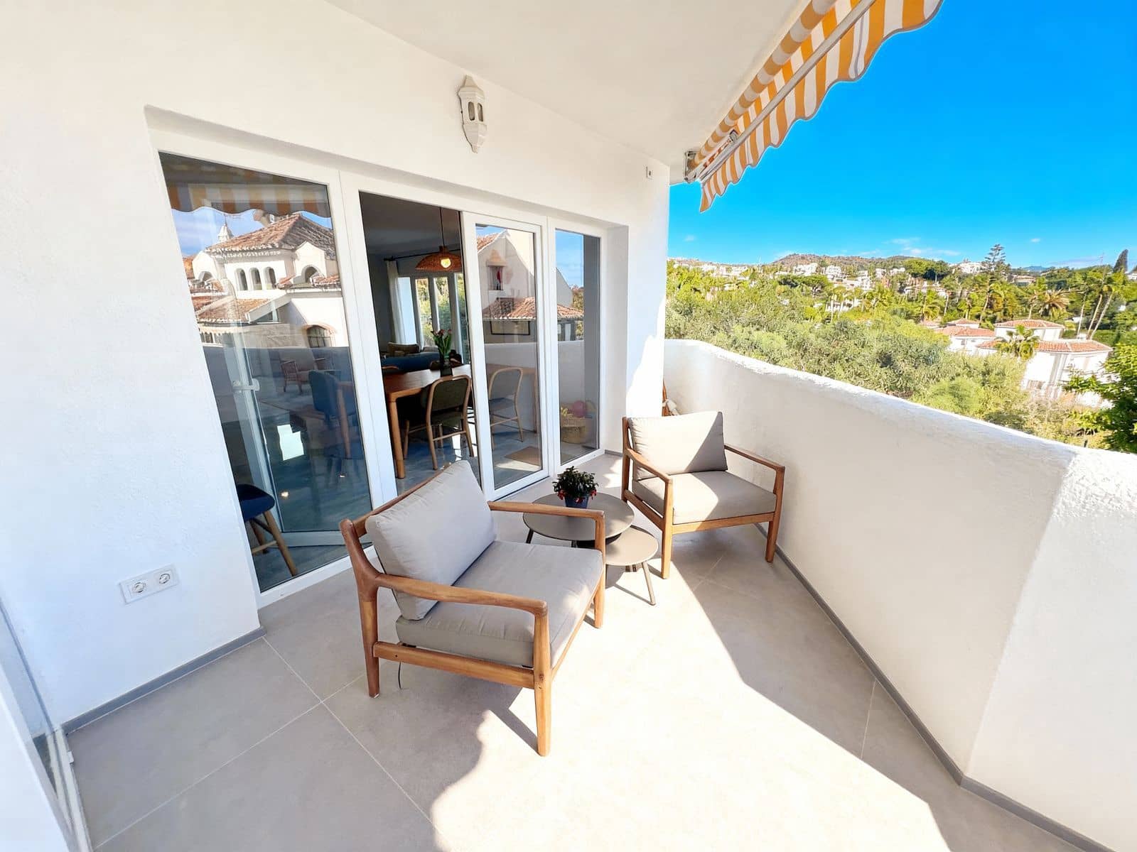 2 slaapkamer Appartement te koop in Calahonda met zwembad garage - € 468.000 (Ref: 9475494)