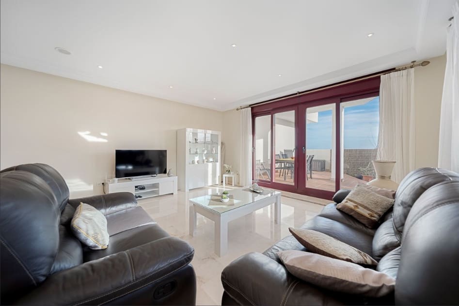 2 Zimmer Apartment zu verkaufen in Casares mit Pool Garage - 365.000 € (Ref: 9475500)