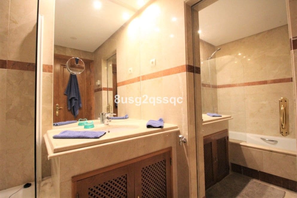 Apartamento de 2 habitaciones en Costalita en venta con piscina - 460.000 € (Ref: 9476057)