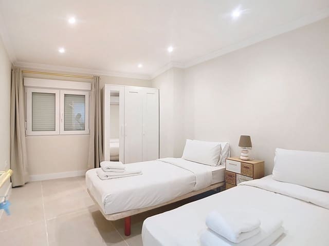 3 quarto Apartamento para venda em Estepona - 490 000 € (Ref: 9476070)