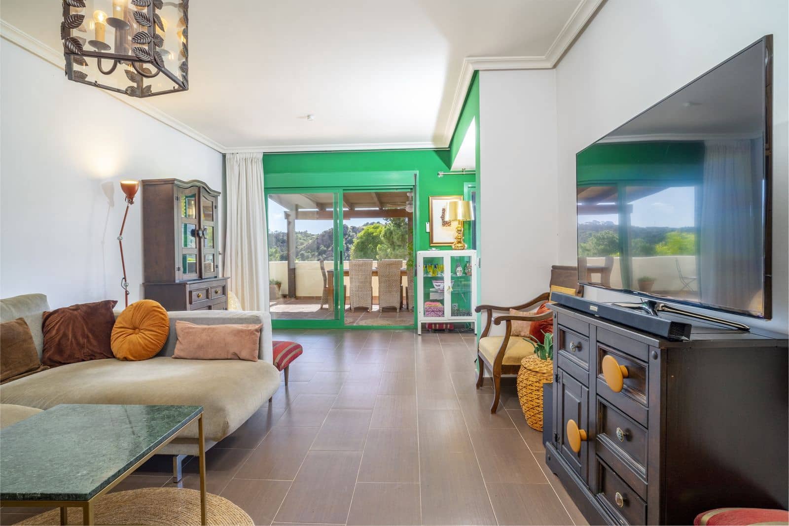 2 slaapkamer Appartement te koop in New Golden Mile met zwembad garage - € 325.000 (Ref: 9476072)