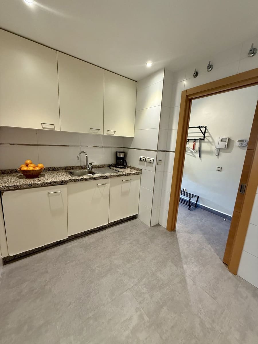 2 bedroom Apartment for sale in Mijas Costa with pool - € 385,000 (Ref: 9476078)