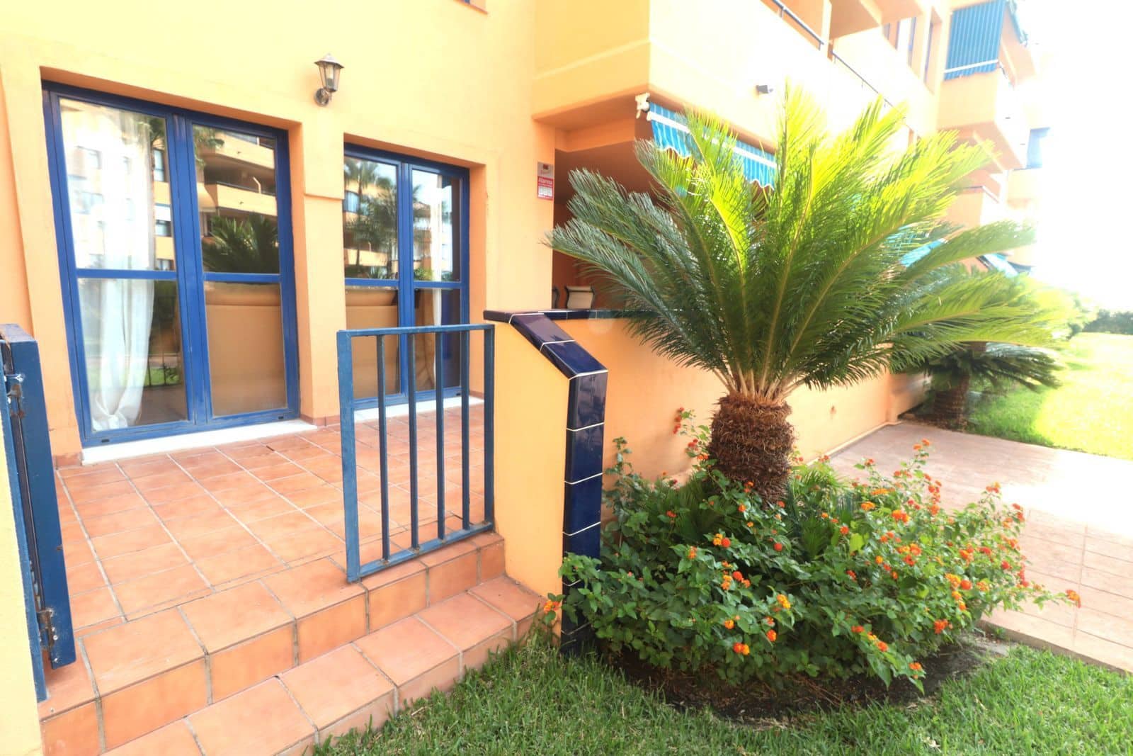 2 bedroom Apartment for sale in Manilva with pool garage - € 276,000 (Ref: 9476121)