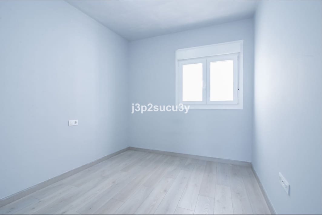 2 quarto Apartamento para venda em Estepona com piscina garagem - 370 000 € (Ref: 9478722)