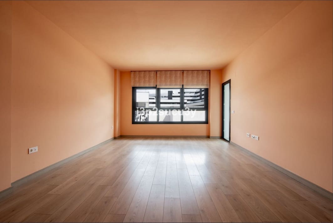 2 quarto Apartamento para venda em Estepona com piscina garagem - 370 000 € (Ref: 9478722)