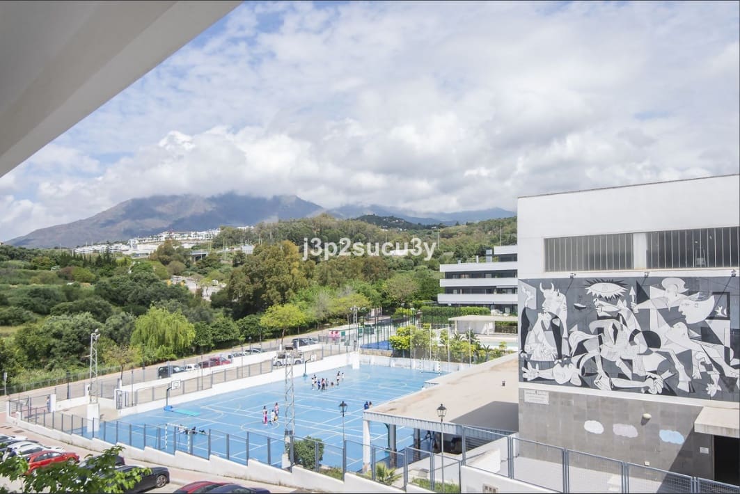 2 quarto Apartamento para venda em Estepona com piscina garagem - 370 000 € (Ref: 9478722)