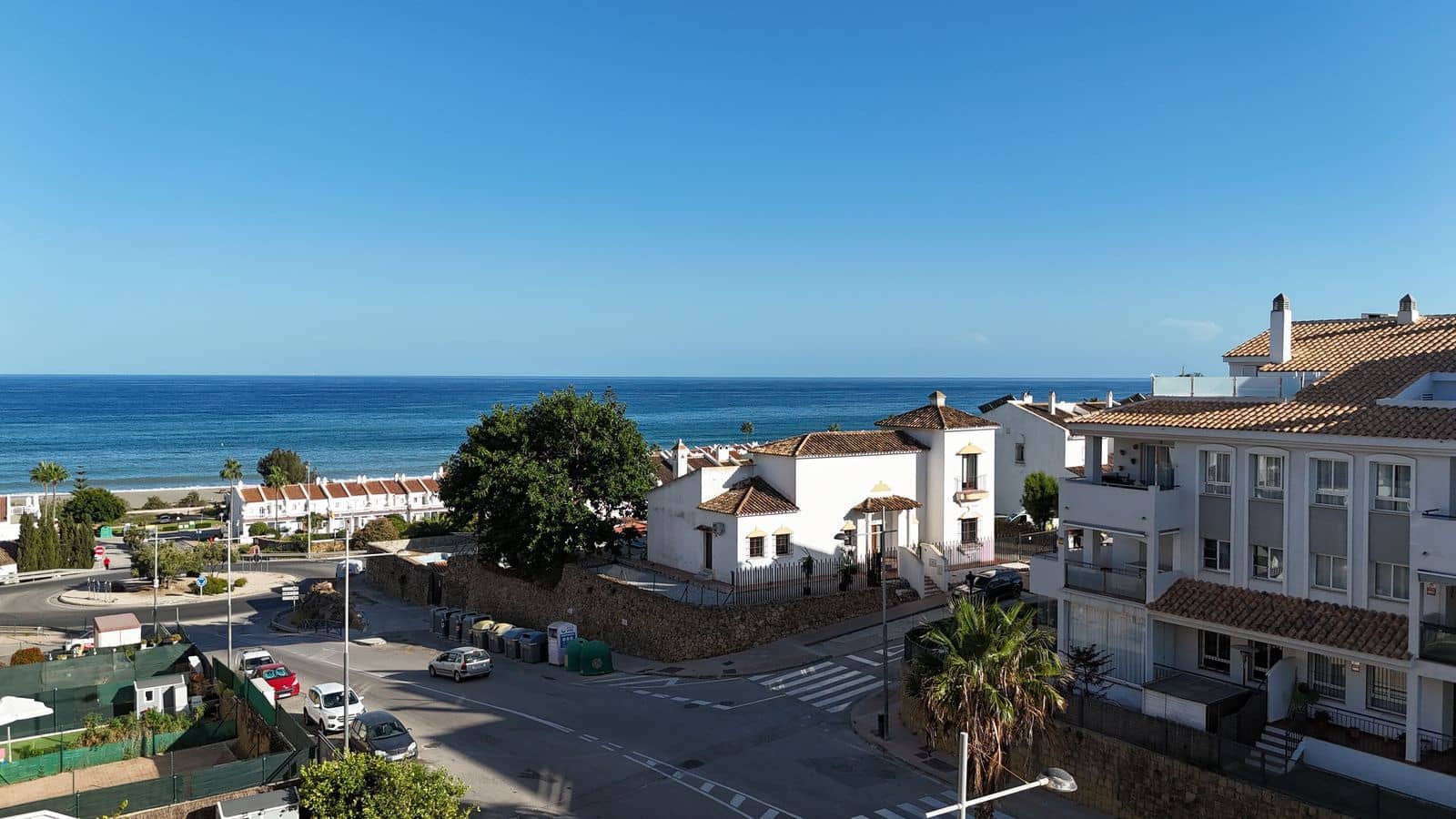 3 bedroom Penthouse for sale in Manilva with pool - € 365,000 (Ref: 9478810)