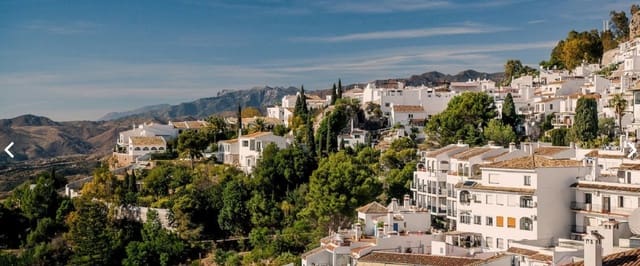 4 bedroom Townhouse for sale in Calypso, Mijas with pool - € 437,000 (Ref: 9478811)