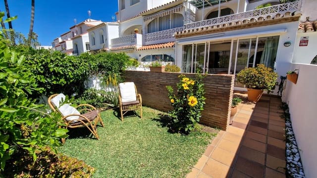 4 quarto Casa em Banda para venda em Manilva com piscina - 309 000 € (Ref: 9478812)