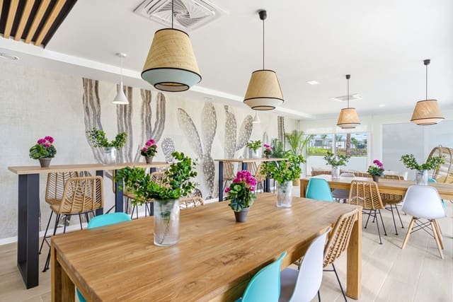 2 soverom Leilighet til salgs i Estepona med svømmebasseng - € 445 000 (Ref: 9478848)