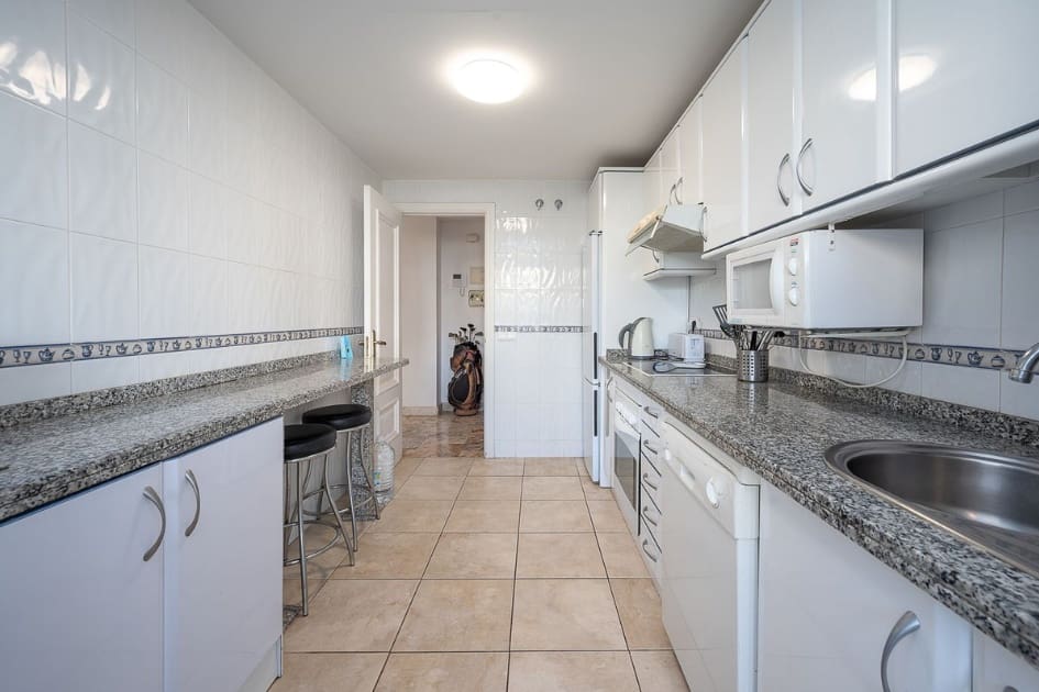 2 bedroom Apartment for sale in La Cala de Mijas with pool - € 375,000 (Ref: 9478851)