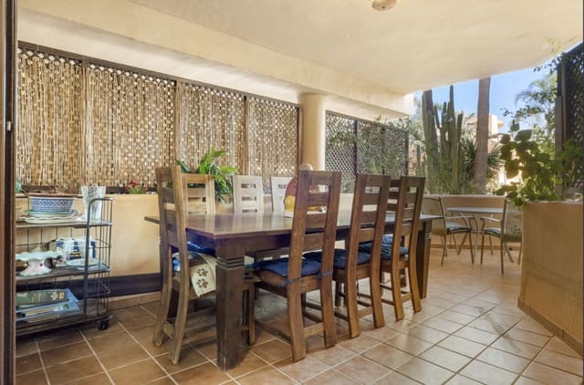 2 sovrum Lägenhet till salu i Costalita, Estepona med pool garage - 475 000 € (Ref: 9478863)