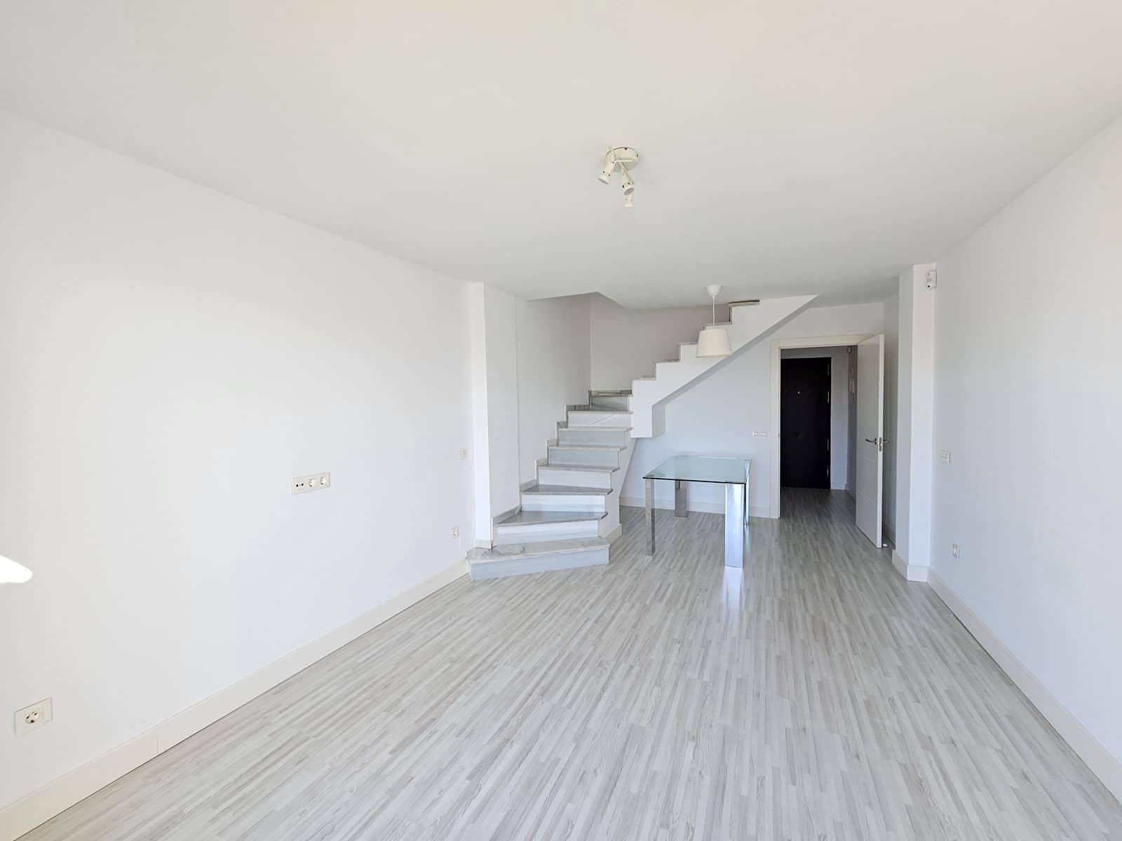 4 chambre Appartement à vendre à Riviera del Sol avec piscine - 379 500 € (Ref: 9478867)