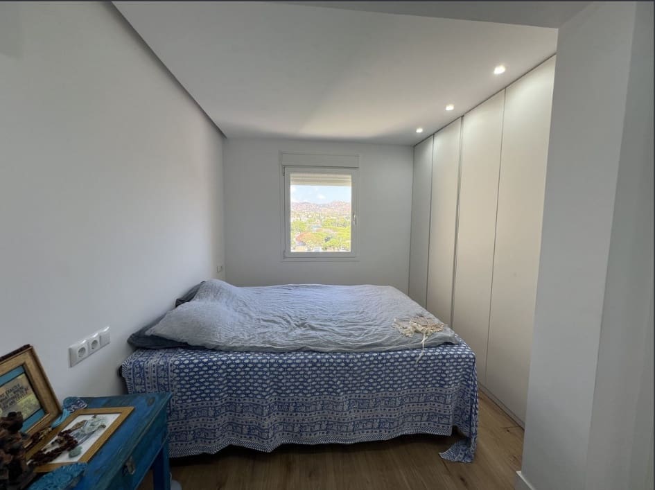 2 bedroom Apartment for sale in Calahonda with pool - € 449,000 (Ref: 9479247)