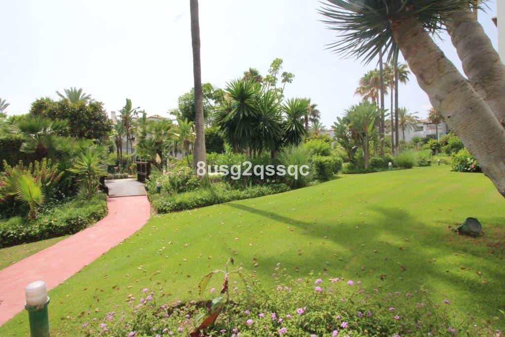 Apartamento de 2 habitaciones en Costalita en venta con piscina - 460.000 € (Ref: 9479296)