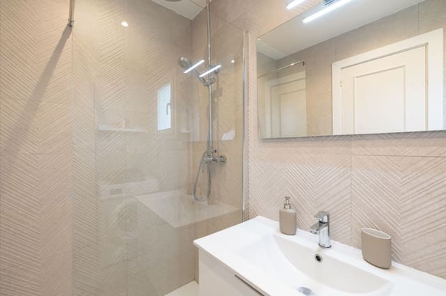 3 quarto Apartamento para venda em El Faro, Mijas com piscina garagem - 390 000 € (Ref: 9481336)