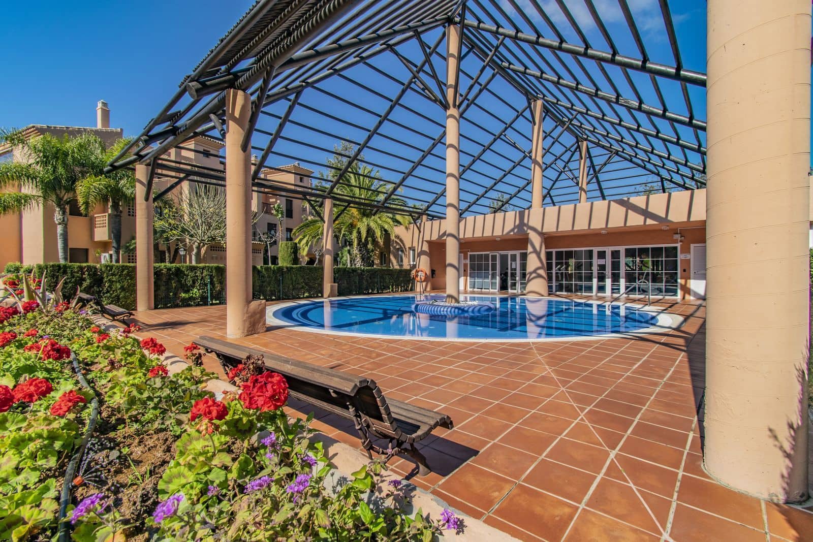 2 bedroom Apartment for sale in La Villajoyosa / Vila Joiosa with pool garage - € 419,000 (Ref: 9481338)