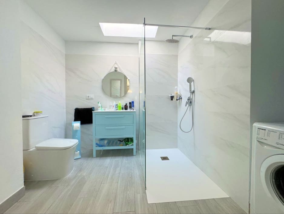 3 bedroom Townhouse for sale in La Duquesa / Puerto de la Duquesa with garage - € 425,000 (Ref: 9481388)