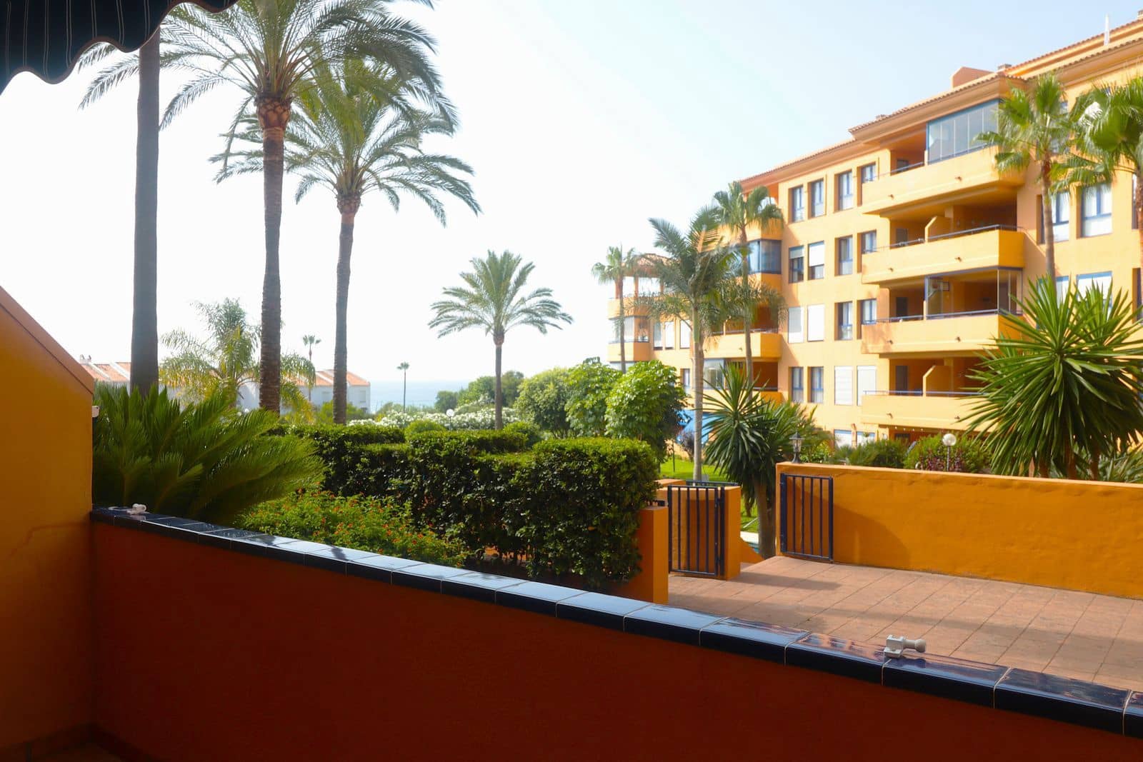 2 bedroom Apartment for sale in Manilva with pool garage - € 276,000 (Ref: 9481391)