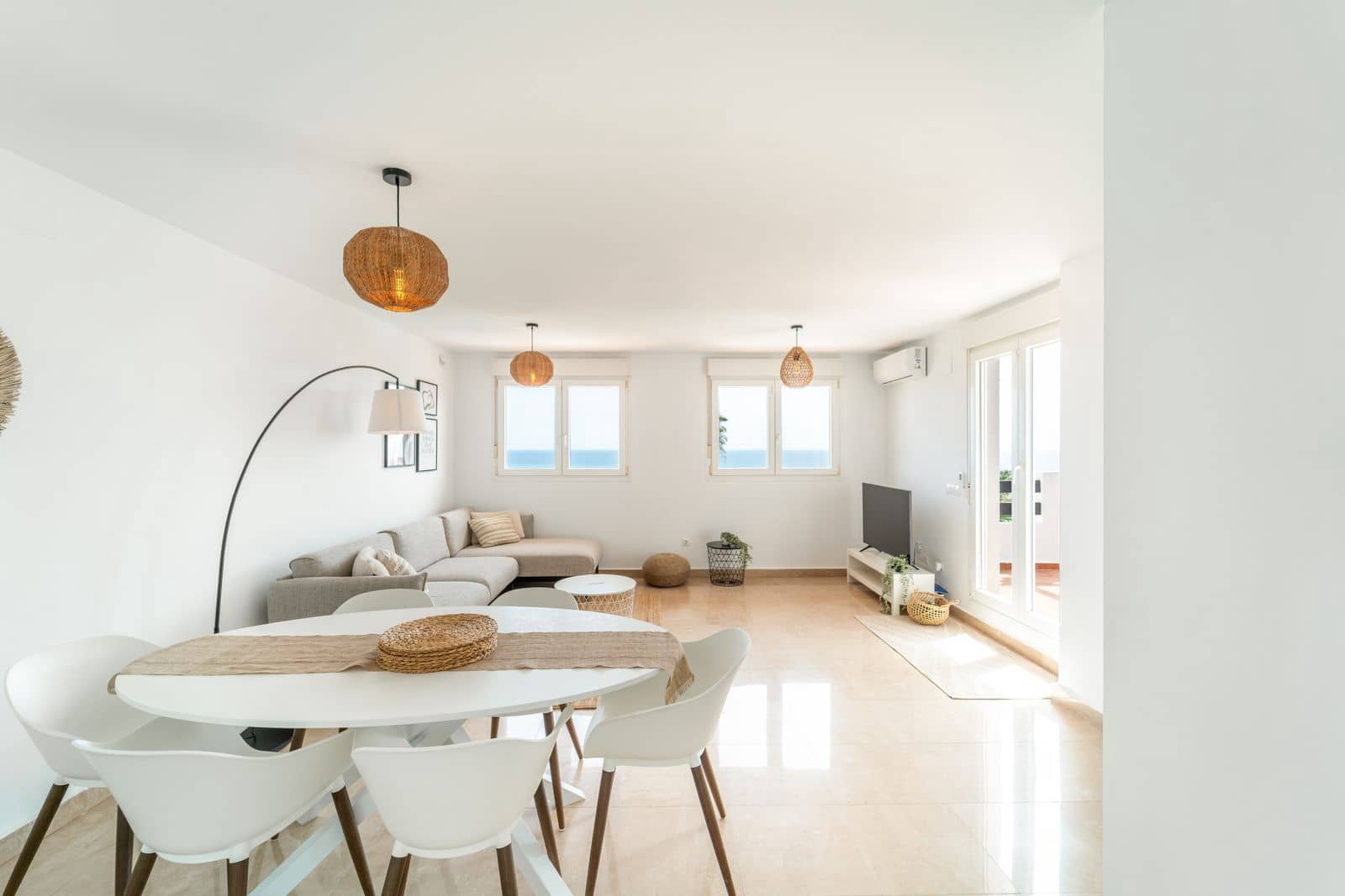 3 bedroom Penthouse for sale in Manilva with pool - € 450,000 (Ref: 9481428)