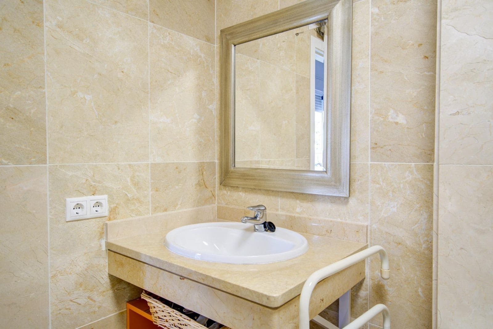 2 bedroom Apartment for sale in La Cala de Mijas with pool garage - € 379,900 (Ref: 9481505)