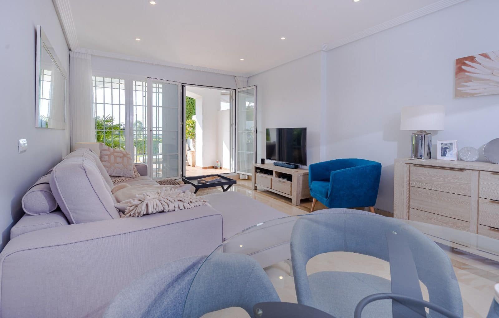 2 bedroom Apartment for sale in Los Arqueros with pool garage - € 430,000 (Ref: 9481510)