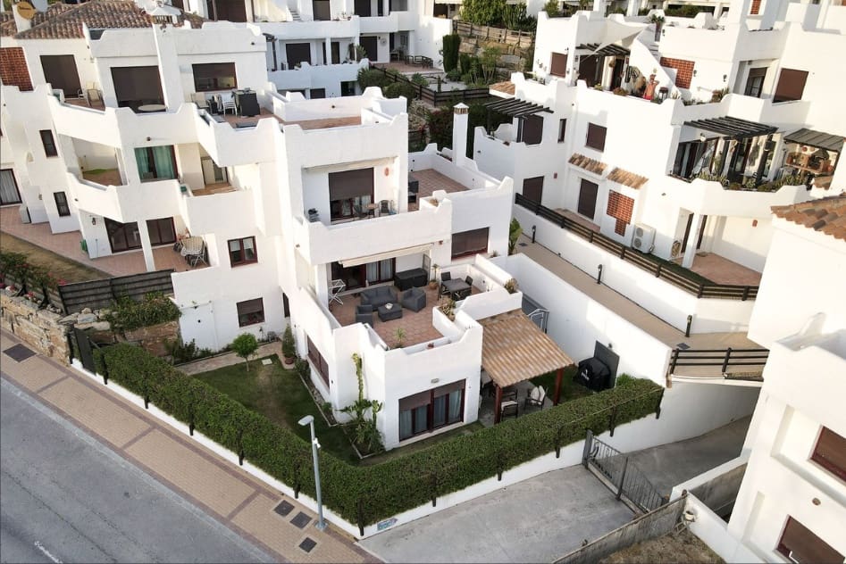 2 slaapkamer Appartement te koop in Casares met zwembad garage - € 365.000 (Ref: 9481521)